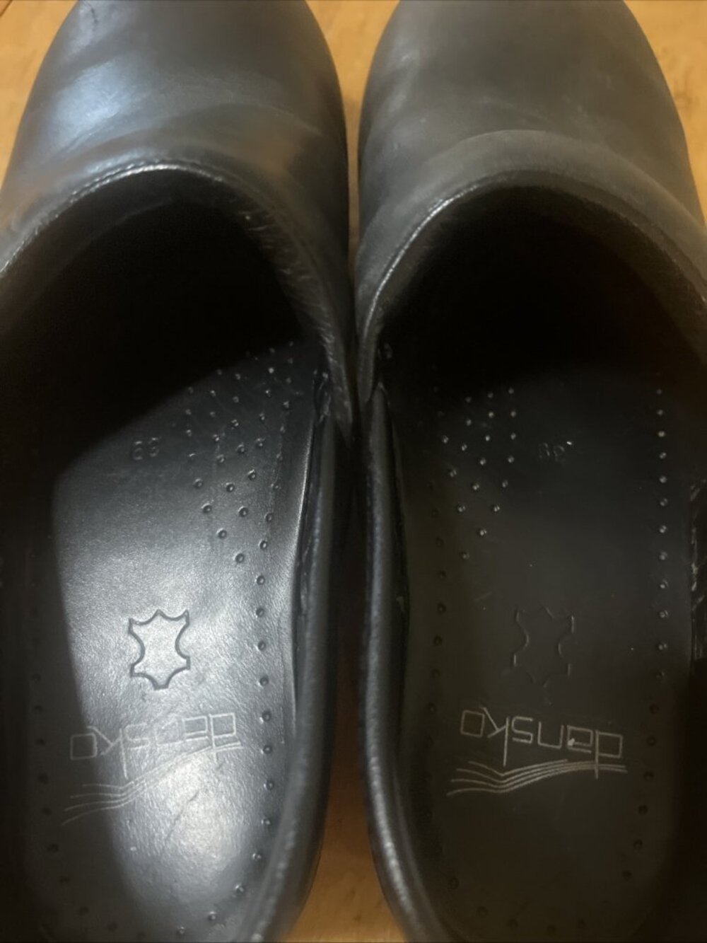 Dansko Matte Black Leather Shoes Slip On Clogs Women’s Size 39 Medical Nursing - Picture 10 of 10